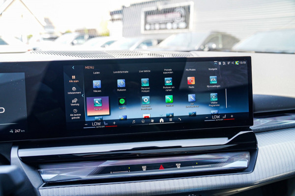 BMW i5 EDrive40 84 kWh | Bowers & Wilkins | Head Up Display | Stoelverkoeling | 360 Camera | AR Camera | Elektrisch trekhaak