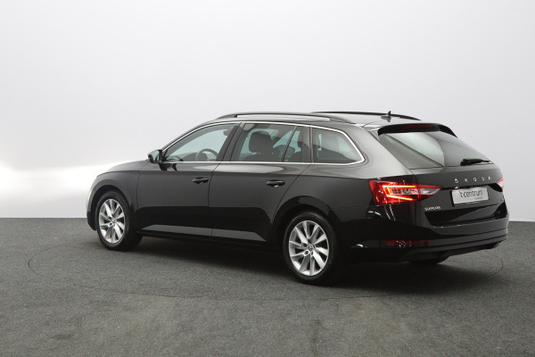 Škoda Superb Combi 1.4 TSI iV 218 PK Business Edition Plus PHEV, Trekhaak, Camera, Leder, LED,