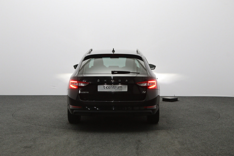 Škoda Superb Combi 1.4 TSI iV 218 PK Business Edition Plus PHEV, Trekhaak, Camera, Leder, LED,