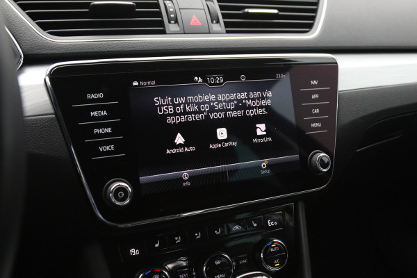 Škoda Superb Combi 1.4 TSI iV 218 PK Business Edition Plus PHEV, Trekhaak, Camera, Leder, LED,