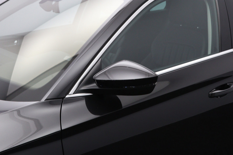 Škoda Superb Combi 1.4 TSI iV 218 PK Business Edition Plus PHEV, Trekhaak, Camera, Leder, LED,