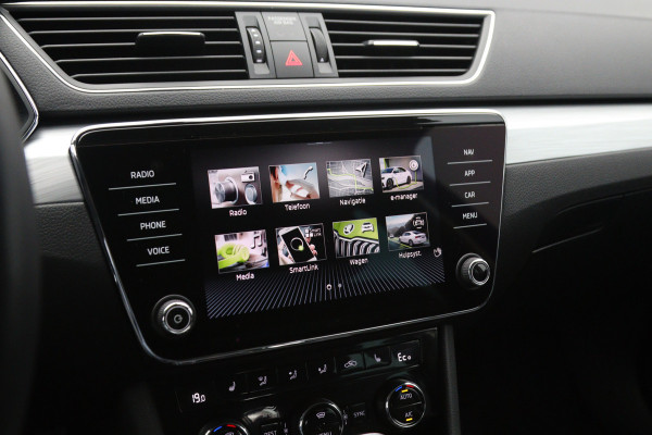 Škoda Superb Combi 1.4 TSI iV 218 PK Business Edition Plus PHEV, Trekhaak, Camera, Leder, LED,