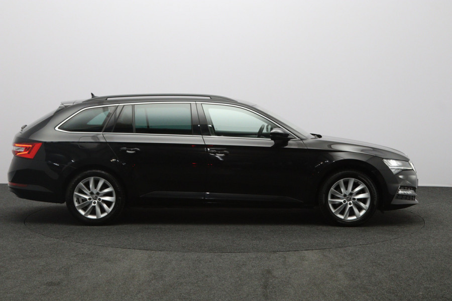 Škoda Superb Combi 1.4 TSI iV 218 PK Business Edition Plus PHEV, Trekhaak, Camera, Leder, LED,