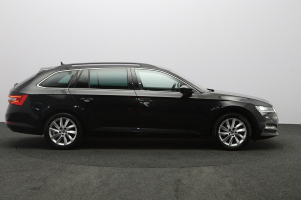 Škoda Superb Combi 1.4 TSI iV 218 PK Business Edition Plus PHEV, Trekhaak, Camera, Leder, LED,