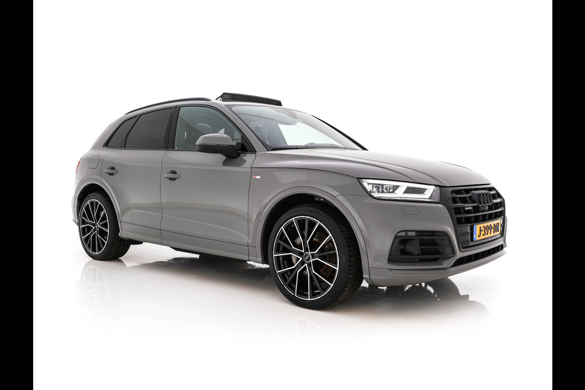 Audi Q5 55 TFSI S-Line Competition Quattro (Plug-In) Aut. *PANO | LEATHER | FULL-LED | HEATED-SPORTSEATS | KEYLESS | CAMERA | NAVI-FULLMAP | PRIVACY-GLASS | DIGI-COCKPIT | CRUISE-ADPAPTIVE | DAB | 21"ALU*