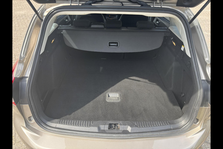 Ford FOCUS Wagon 1.5 EcoBoost Titanium Business elektrisch wegklapbare trekhaak