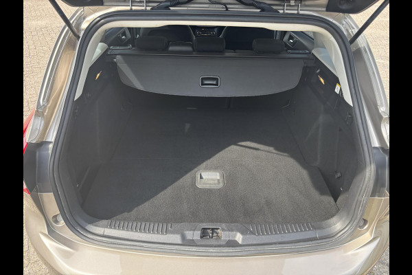 Ford FOCUS Wagon 1.5 EcoBoost Titanium Business elektrisch wegklapbare trekhaak