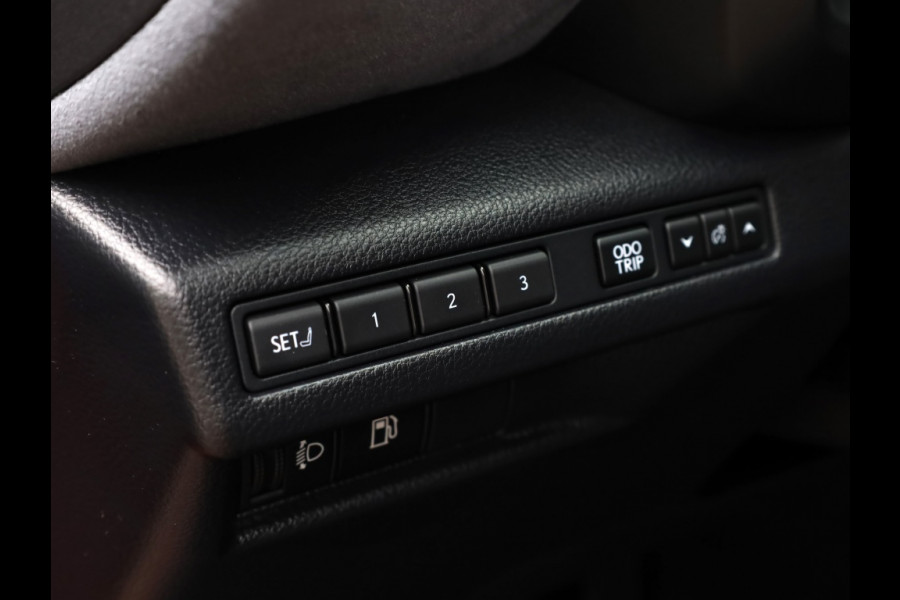 Lexus LBX Cool 2WD | Leder/Alcantara | Memory Seat | Trekhaak