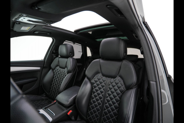 Audi Q5 55 TFSI S-Line Competition Quattro (Plug-In) Aut. *PANO | LEATHER | FULL-LED | HEATED-SPORTSEATS | KEYLESS | CAMERA | NAVI-FULLMAP | PRIVACY-GLASS | DIGI-COCKPIT | CRUISE-ADPAPTIVE | DAB | 21"ALU*