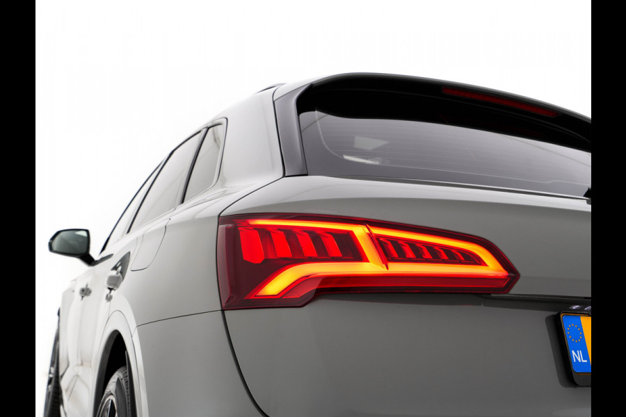 Audi Q5 55 TFSI S-Line Competition Quattro (Plug-In) Aut. *PANO | LEATHER | FULL-LED | HEATED-SPORTSEATS | KEYLESS | CAMERA | NAVI-FULLMAP | PRIVACY-GLASS | DIGI-COCKPIT | CRUISE-ADPAPTIVE | DAB | 21"ALU*