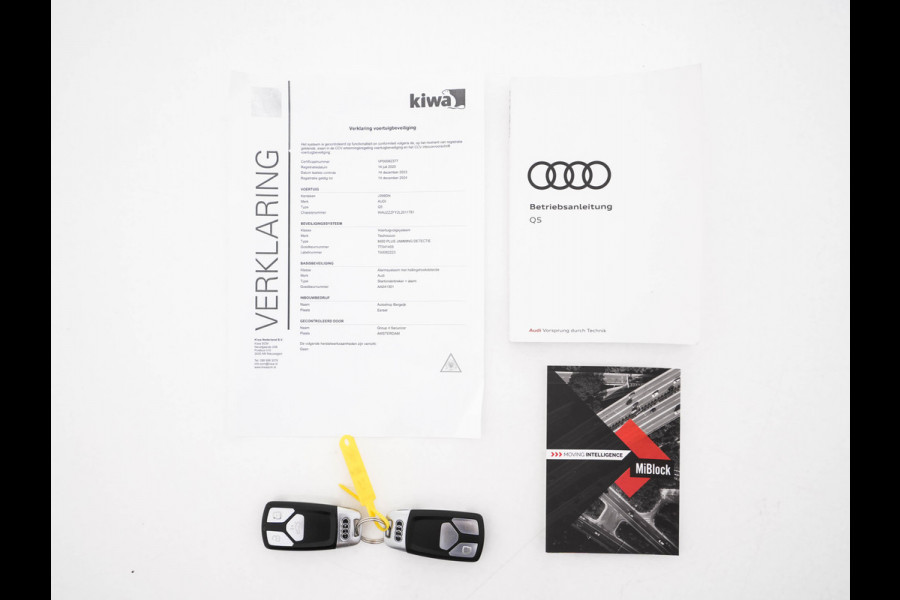 Audi Q5 55 TFSI S-Line Competition Quattro (Plug-In) Aut. *PANO | LEATHER | FULL-LED | HEATED-SPORTSEATS | KEYLESS | CAMERA | NAVI-FULLMAP | PRIVACY-GLASS | DIGI-COCKPIT | CRUISE-ADPAPTIVE | DAB | 21"ALU*