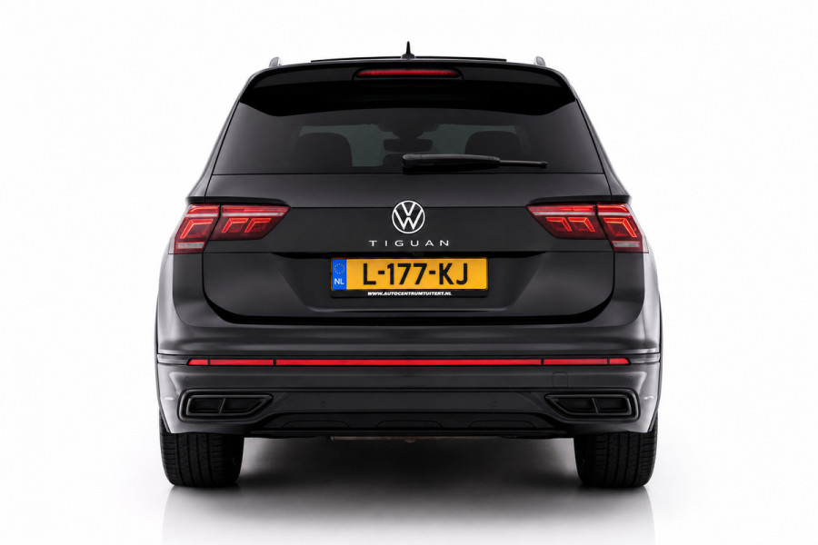 Volkswagen Tiguan 1.5 TSI R-Line Black Style | IQ.LIGHT | DEALER OND. | PANODAK | ADAPTIEVE CRUISE CONTROLE