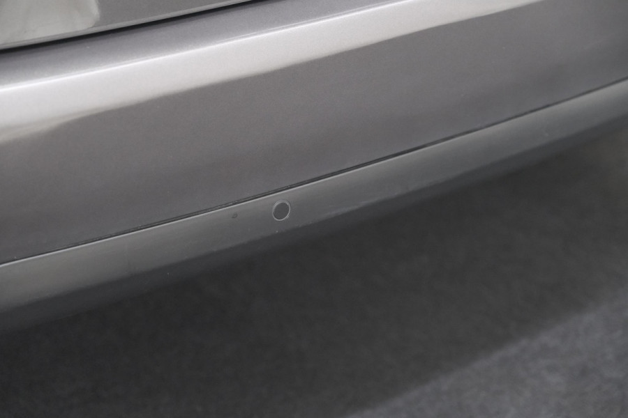 Citroën C4 Picasso PureTech 130 EAT6 Shine | Elektrische Kofferklep | Dodehoekdetectie | Massage Functie | Camera