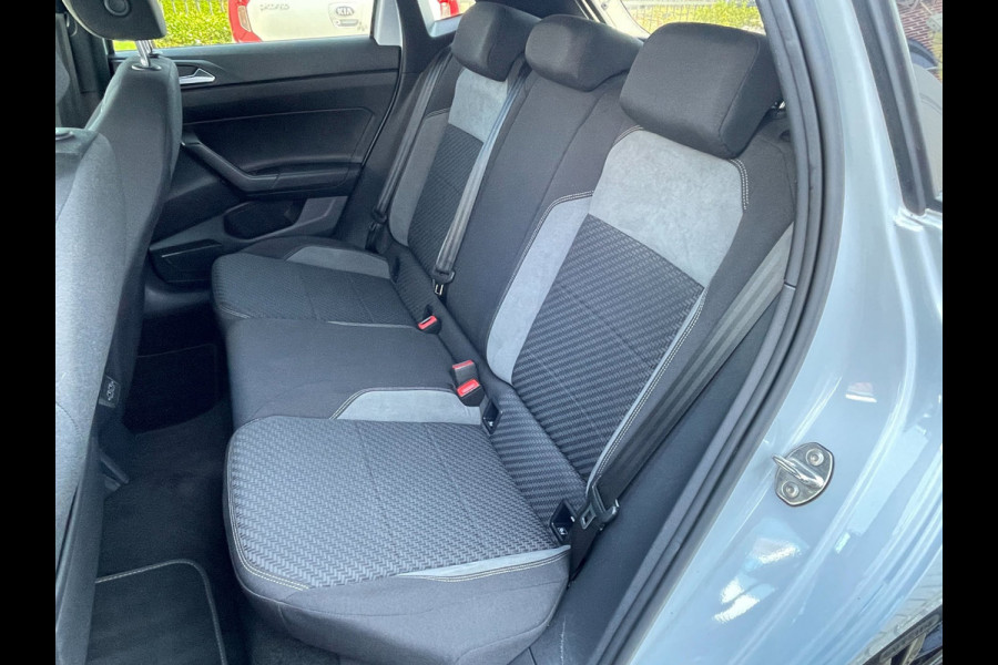 Volkswagen Polo 1.0 TSI R-line 2X | NL-auto | panoramadak | LED pakket