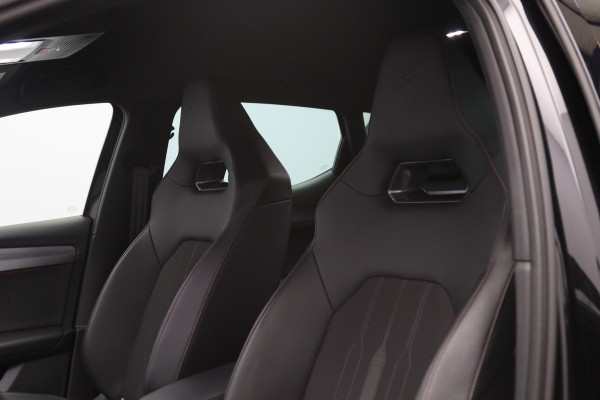 CUPRA Leon 1.4 e-Hybrid VZ 245 PK Performance PHEV, 19" LM Velgen, Winterpakket, Camera, Adap. Cruise Control, DCC