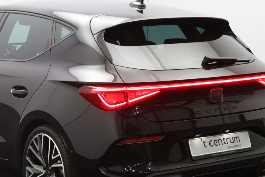 CUPRA Leon 1.4 e-Hybrid VZ 245 PK Performance PHEV, 19" LM Velgen, Winterpakket, Camera, Adap. Cruise Control, DCC