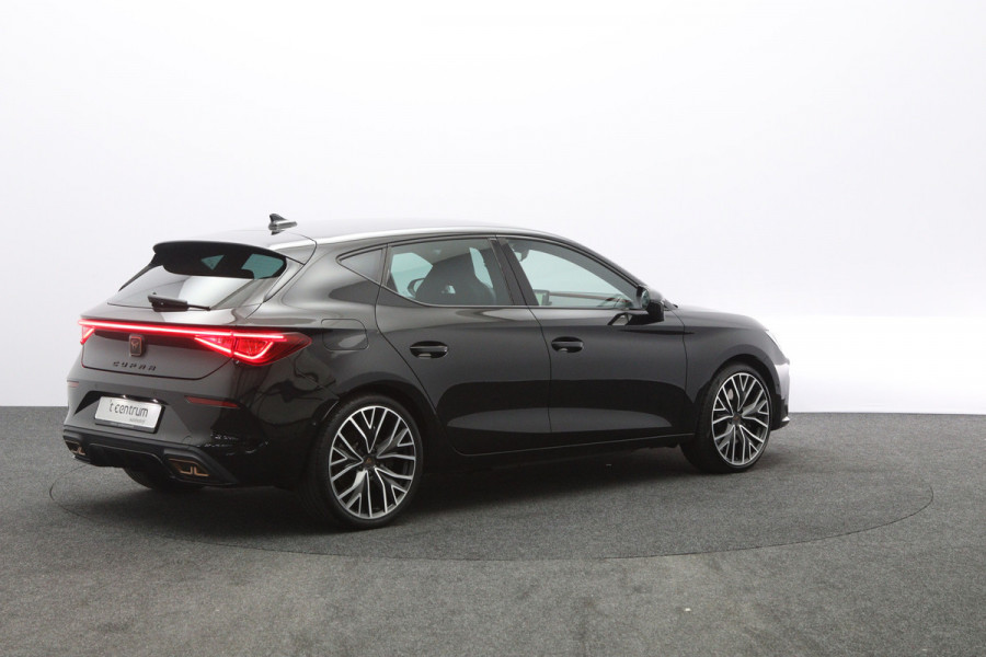 CUPRA Leon 1.4 e-Hybrid VZ 245 PK Performance PHEV, 19" LM Velgen, Winterpakket, Camera, Adap. Cruise Control, DCC