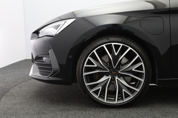 CUPRA Leon 1.4 e-Hybrid VZ 245 PK Performance PHEV, 19" LM Velgen, Winterpakket, Camera, Adap. Cruise Control, DCC