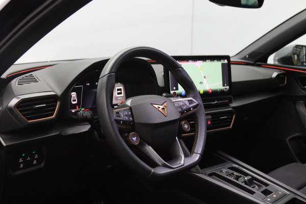 CUPRA Leon 1.4 e-Hybrid VZ 245 PK Performance PHEV, 19" LM Velgen, Winterpakket, Camera, Adap. Cruise Control, DCC