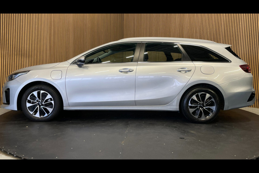 Kia Ceed Sportswagon 1.6 GDI PHEV DynamicLine|AFN.TREKHAAK|AUTOMAAT|APPLE CARPLAY|CAMERA|CLIMATE+CRUISE|NAP|NL-AUTO|INCL.BTW|1 EIG