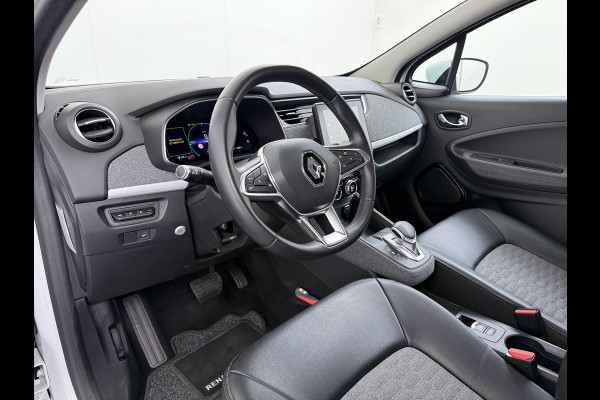 Renault ZOE R135 Zen **52kWh** Warmtepomp Eigen Accu SOH 95% Navi Ecc Apple Carplay/Android Auto Keyless Bluetooth Cruise Control Pdc Regen-Lichtsensor Led Lmv Isofix Lane Assist 1e Eigenaar Origineel Nederlandse Auto