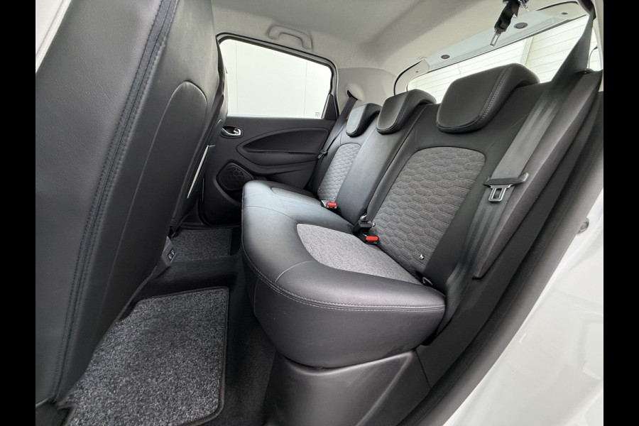 Renault ZOE R135 Zen **52kWh** Warmtepomp Eigen Accu SOH 95% Navi Ecc Apple Carplay/Android Auto Keyless Bluetooth Cruise Control Pdc Regen-Lichtsensor Led Lmv Isofix Lane Assist 1e Eigenaar Origineel Nederlandse Auto