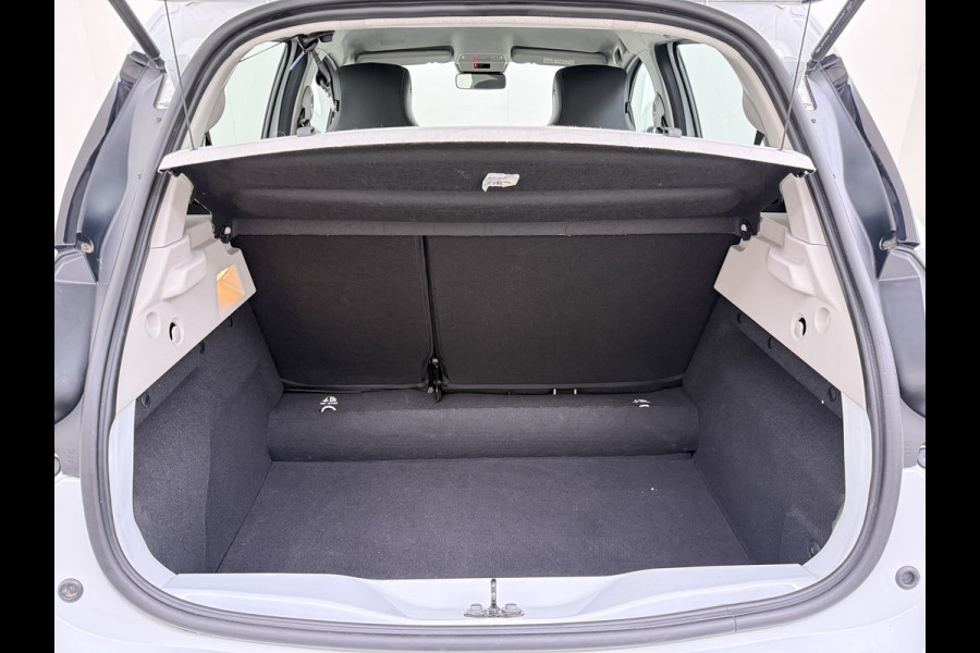 Renault ZOE R135 Zen **52kWh** Warmtepomp Eigen Accu SOH 95% Navi Ecc Apple Carplay/Android Auto Keyless Bluetooth Cruise Control Pdc Regen-Lichtsensor Led Lmv Isofix Lane Assist 1e Eigenaar Origineel Nederlandse Auto