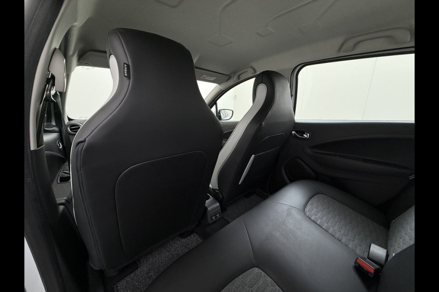 Renault ZOE R135 Zen **52kWh** Warmtepomp Eigen Accu SOH 95% Navi Ecc Apple Carplay/Android Auto Keyless Bluetooth Cruise Control Pdc Regen-Lichtsensor Led Lmv Isofix Lane Assist 1e Eigenaar Origineel Nederlandse Auto