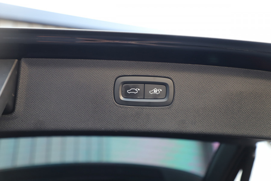 Volvo XC90 2.0 T8 Recharge AWD R-Design | 455 PK | Luchtvering | 7-Persoons | Pano | Keyless-go | Memory | Harman/Kardon | Stuurwielverw. |