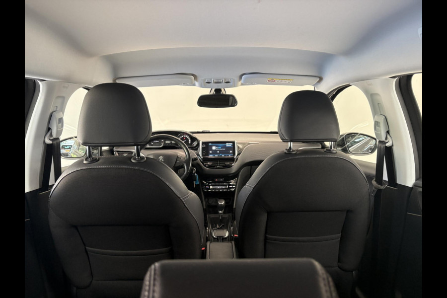 Peugeot 2008 1.2 PureTech Blue Lease Allure | Limited | Climate Control | Navigatie | Half-Leder | Trekhaak |