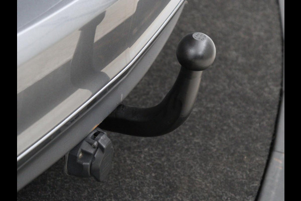 Opel Zafira 1.4 Turbo Business Executive 7p. Opc-Line | Panoramadak | Leder | Trekhaak | Camera | Stuur/stoel verwarming | Cruise control | Navigatie | Climate control | Full LED