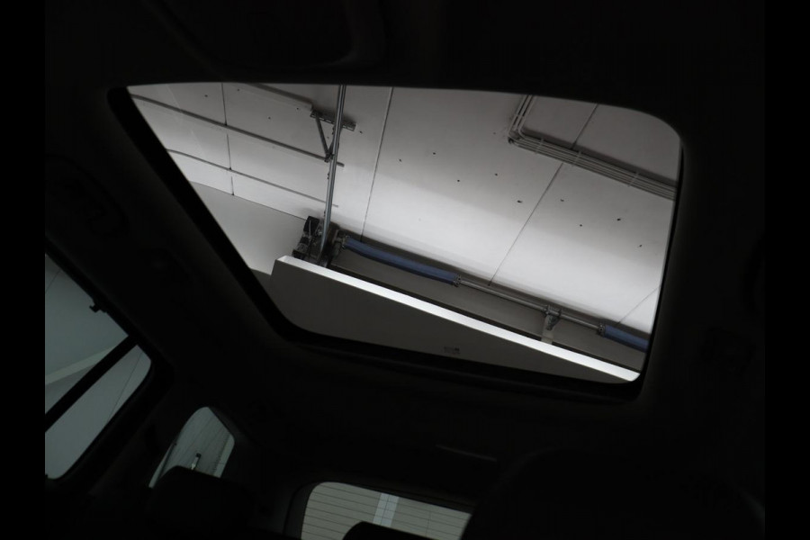 Opel Zafira 1.4 Turbo Business Executive 7p. Opc-Line | Panoramadak | Leder | Trekhaak | Camera | Stuur/stoel verwarming | Cruise control | Navigatie | Climate control | Full LED