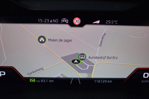 Škoda Karoq 1.5 TSI ACT Sportline | TREKHAAK | STEEL GREY | ADAPTIEVE CRUISE CONTROLE | CAMERA | NAP | STOELVERWARMING | CANTON
