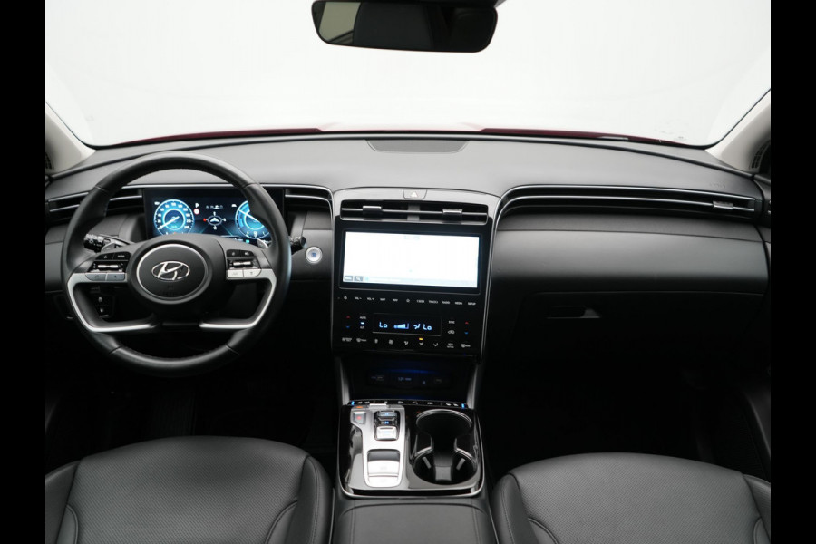 Hyundai Tucson 1.6 T-GDI Premium 4WD PHEV 265pk Dealer O.H. | Trekhaak Afn. | Adaptive Cruise | Krell Audio | Camera | Lederen Sportstoelen Ventilatie & Memory | Keyless | Blis | Stoelen & Stuur Verwarmd | Apple Carplay | Navigatie | DAB | Plug In Hybrid |