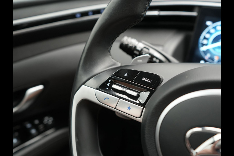 Hyundai Tucson 1.6 T-GDI Premium 4WD PHEV 265pk Dealer O.H. | Trekhaak Afn. | Adaptive Cruise | Krell Audio | Camera | Lederen Sportstoelen Ventilatie & Memory | Keyless | Blis | Stoelen & Stuur Verwarmd | Apple Carplay | Navigatie | DAB | Plug In Hybrid |