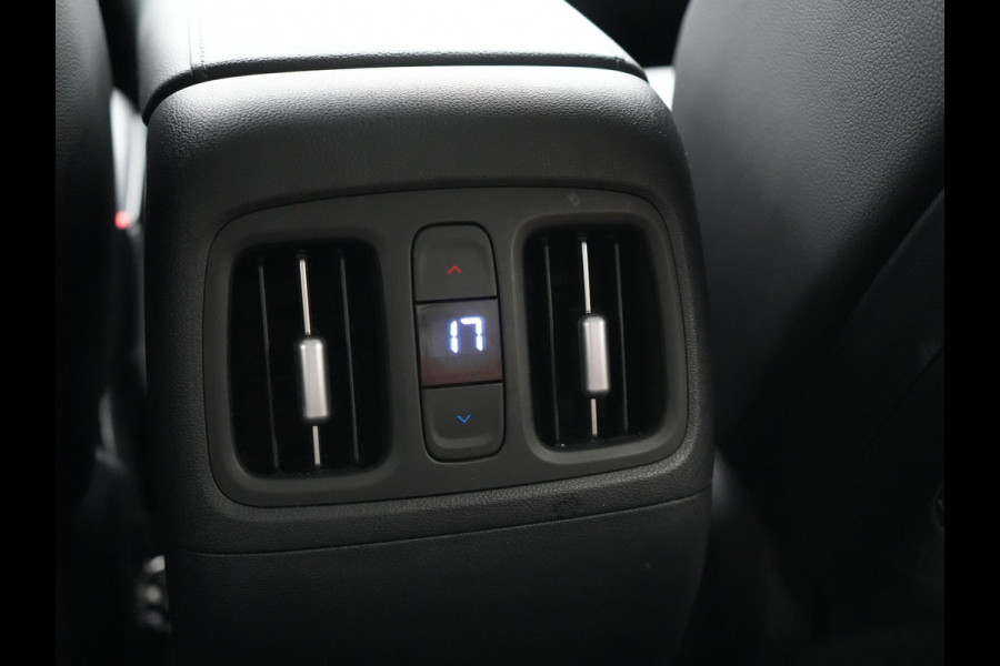 Hyundai Tucson 1.6 T-GDI Premium 4WD PHEV 265pk Dealer O.H. | Trekhaak Afn. | Adaptive Cruise | Krell Audio | Camera | Lederen Sportstoelen Ventilatie & Memory | Keyless | Blis | Stoelen & Stuur Verwarmd | Apple Carplay | Navigatie | DAB | Plug In Hybrid |