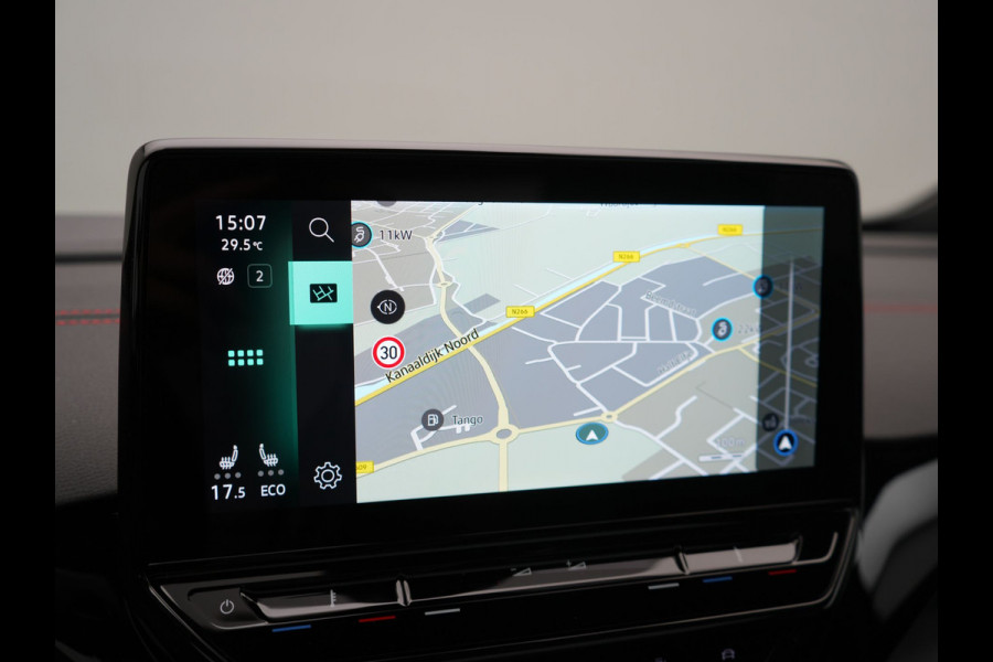Volkswagen ID.4 GTX 4Motion 77 kWh 300pk Dealer O.H. | Trekhaak Af Fabriek | Panodak | Adaptive Cruise | IQ Light | Sportstoelen Verwarmd | Sfeerverlichting | Apple Carplay | Navigatie | DAB | 21".M | Virtual Cockpit |