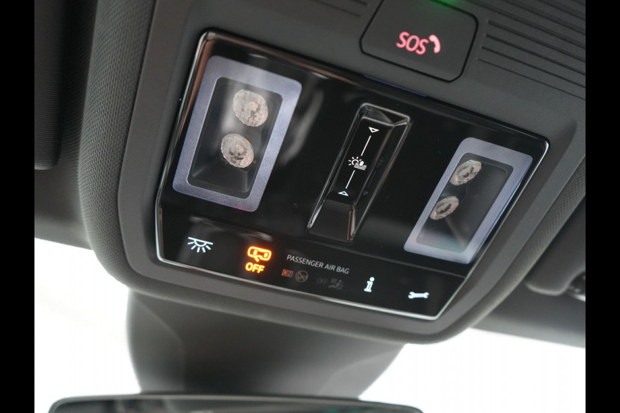 Volkswagen ID.4 GTX 4Motion 77 kWh 300pk Dealer O.H. | Trekhaak Af Fabriek | Panodak | Adaptive Cruise | IQ Light | Sportstoelen Verwarmd | Sfeerverlichting | Apple Carplay | Navigatie | DAB | 21".M | Virtual Cockpit |