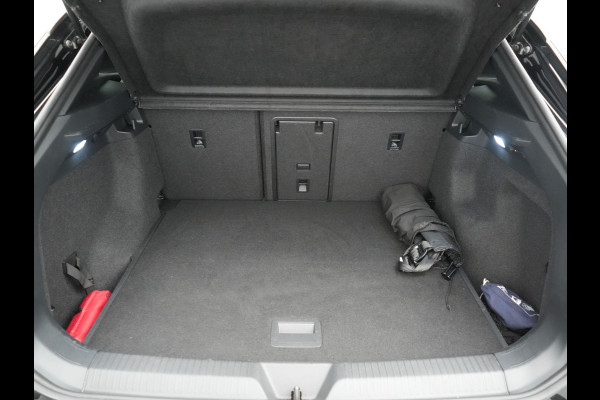 Volkswagen ID.4 GTX 4Motion 77 kWh 300pk Dealer O.H. | Trekhaak Af Fabriek | Panodak | Adaptive Cruise | IQ Light | Sportstoelen Verwarmd | Sfeerverlichting | Apple Carplay | Navigatie | DAB | 21".M | Virtual Cockpit |
