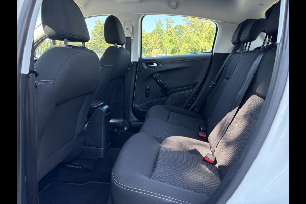 Peugeot 208 1.2 PureTech Blue Lion D-Riem vv in 2026,2e Eigenaar,Navi,Airco,Cruise,Dealer Onderhouden,Pdc,Recent beurt gehad,N.A.P,Apk tot 08-2027