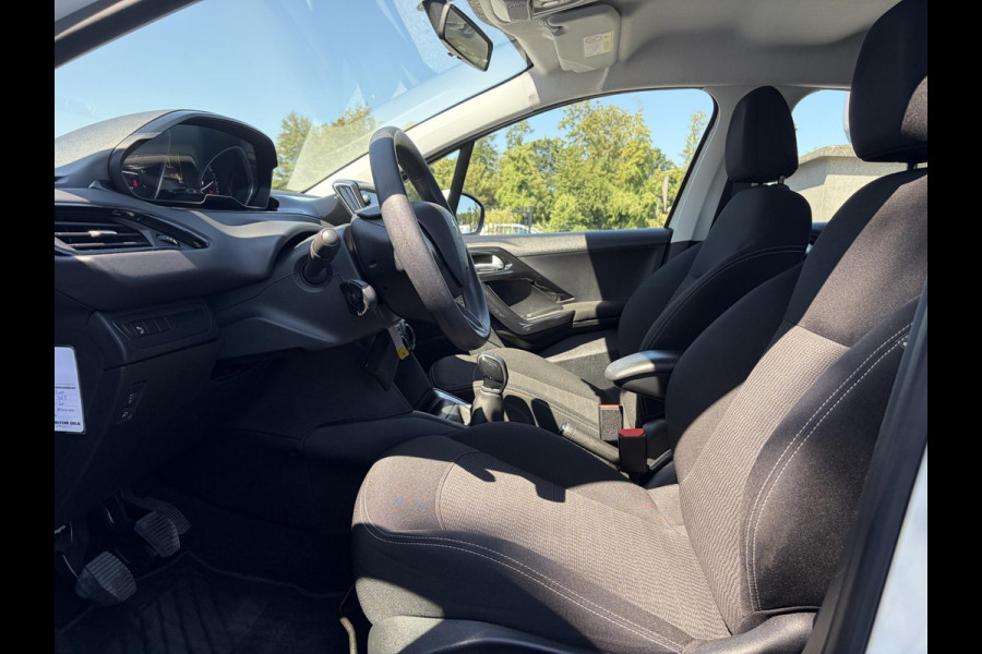 Peugeot 208 1.2 PureTech Blue Lion D-Riem vv in 2026,2e Eigenaar,Navi,Airco,Cruise,Dealer Onderhouden,Pdc,Recent beurt gehad,N.A.P,Apk tot 08-2027