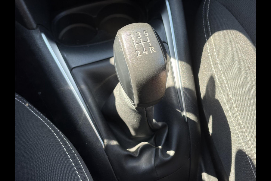 Peugeot 208 1.2 PureTech Blue Lion D-Riem vv in 2026,2e Eigenaar,Navi,Airco,Cruise,Dealer Onderhouden,Pdc,Recent beurt gehad,N.A.P,Apk tot 08-2027