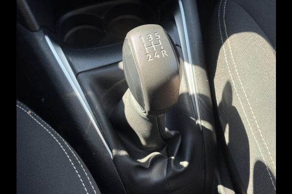 Peugeot 208 1.2 PureTech Blue Lion D-Riem vv in 2026,2e Eigenaar,Navi,Airco,Cruise,Dealer Onderhouden,Pdc,Recent beurt gehad,N.A.P,Apk tot 08-2027