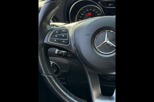 Mercedes-Benz CLA-Klasse Shooting Brake 180 AMG - Automaat I Airco I Sport pakket I LED I PDC I 1/2 Leer I Dealer onderhouden