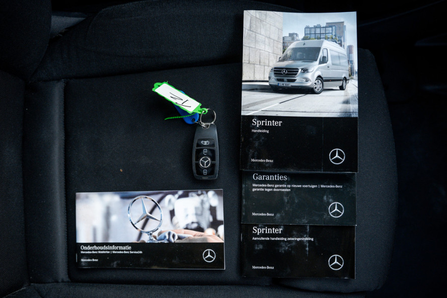 Mercedes-Benz Sprinter 311 CDI RWD L2H2 | Volledig Ingericht | Mbux | Camera | Climatronic