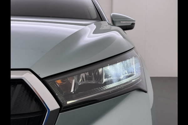 Škoda ENYAQ iV 60 Panoramadak Leder Stuur+Stoel+Achterbankverwarming 3-Zone Ecc Navi Apple Carplay Android Auto Draadloze Telefoonlader SOH 90.6% Elek.Achterklep Privacy Glas Lmv 20" Led Pdc Isofix DAB Lane Assist Dealeronderhouden Origineel Nederlandse Auto Zeer Compleet