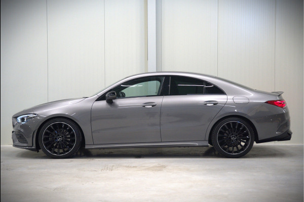 Mercedes-Benz CLA-Klasse 180 Business Solution AMG | Stoelverwarming | Parkeersensoren | Navigatie | Cruise Control | Ambiance Verlichting | Keyless | Camera | Climate Control