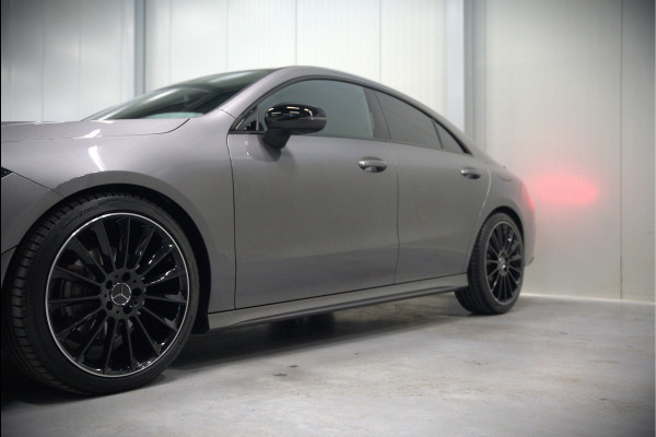 Mercedes-Benz CLA-Klasse 180 Business Solution AMG | Stoelverwarming | Parkeersensoren | Navigatie | Cruise Control | Ambiance Verlichting | Keyless | Camera | Climate Control