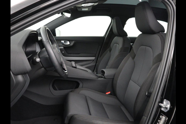 Polestar 2 Standard Range Single Motor 63kWh | SOH 89.9% | Warmtepomp | Panoramadak | Trekhaak | SOH 89.9% | Warmtepomp | Panoramadak | Trekhaak | 360 camera | Harman/Kardon | Memory | Full LED | Plus Pack