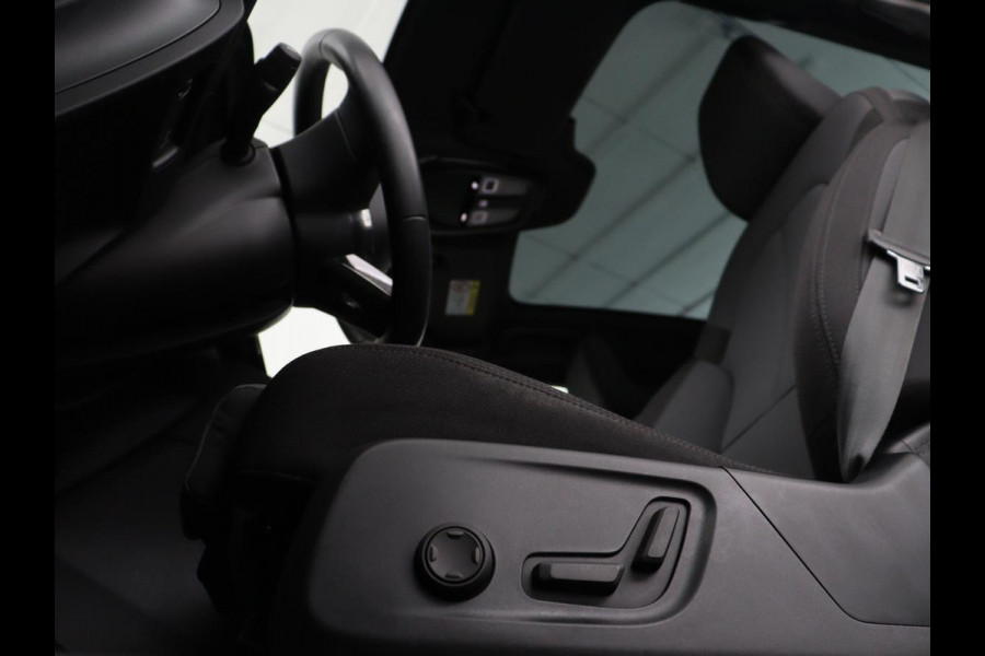Polestar 2 Standard Range Single Motor 63kWh | SOH 89.9% | Warmtepomp | Panoramadak | Trekhaak | SOH 89.9% | Warmtepomp | Panoramadak | Trekhaak | 360 camera | Harman/Kardon | Memory | Full LED | Plus Pack